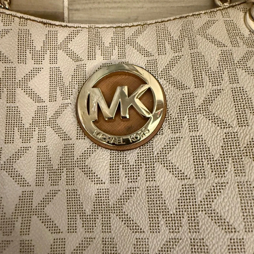 Michael Kors Jet Set Signature Logo Chain Shoulder Bag Tote Cream‎ Gold